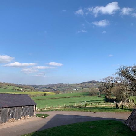 Demesne Farm Guesthouse Monmouth Exterior photo